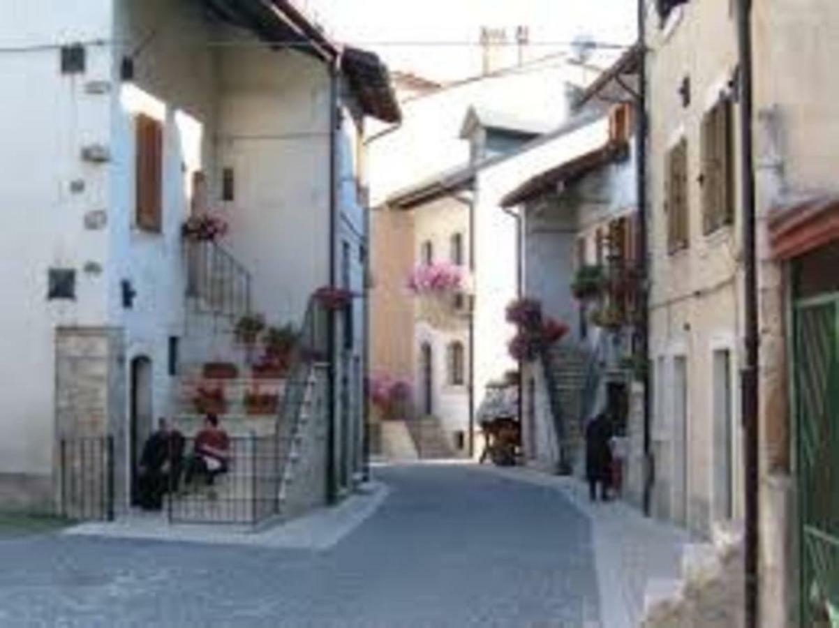 Appartamento Di Montagna - Residence 'La Ginestra' Pescasseroli Extérieur photo